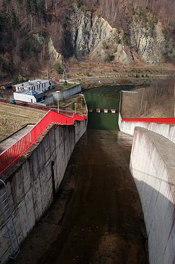 Zapora wodna w Klimkwce