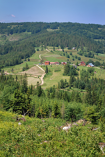 Widok na Hal Boracz i schronisko PTTK.