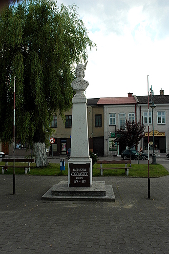 Szczekociny - pomnik naczelnika Kociuszki