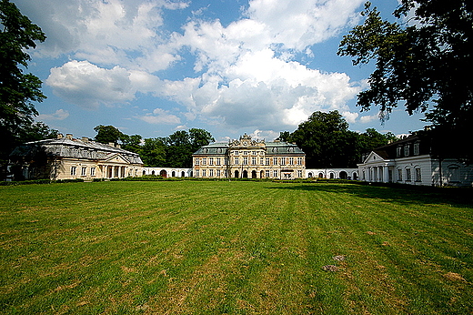 Szczekociny - paac Dembiskich