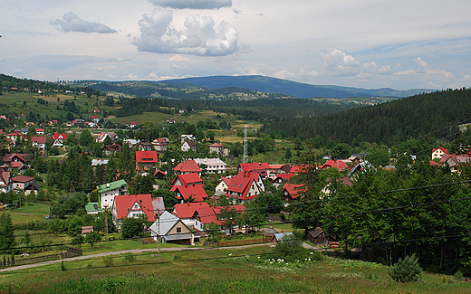 Widok na Zwardo ze schroniska Dworzec Beskidzki