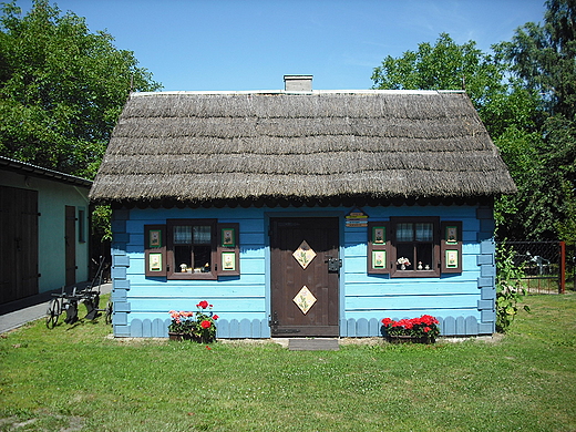 Lipce Reymontowskie. Galeria Staroci i Pamitek Regionalnych. Replika chatki owickiej.