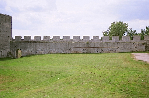 SZYDW - DZIEDZINIEC ZAMKOWY