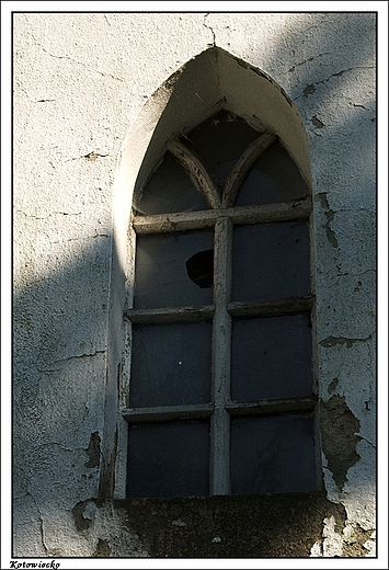 Kotowiecko - okno w paacu von Lekow