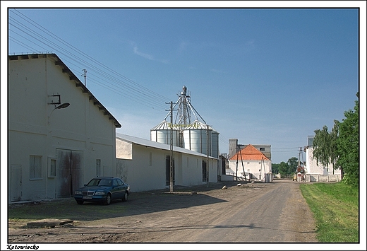 Kotowiecko - zesp zabudowa folwarcznych (Stacja Hodowli Rolin Sp. z o.o.)