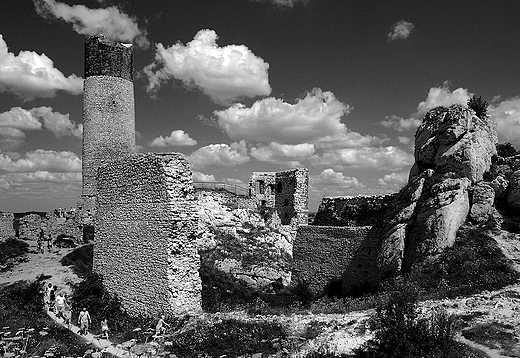 Ruiny warowni Olsztyn kCzstochowy.
