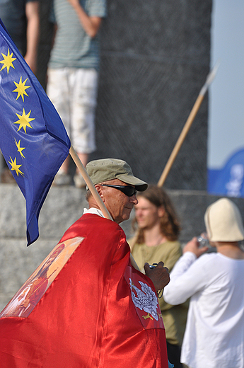 Pod pomnikiem Zwycistwa Grunwaldzkiego