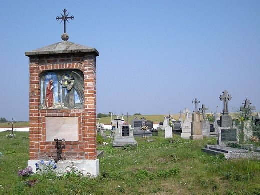 Niemirów. Cmentarz parafialny