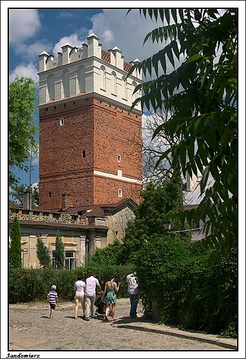 Sandomierz - gotycka Brama Opatowska