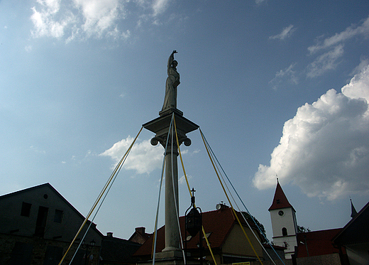 Lipnica  figura w. Szymona na rynku