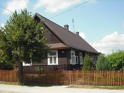 Biaowiea. Stary dom przy ul. A. Waszkiewicza.