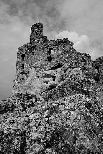 Ruiny zamku Mirw.