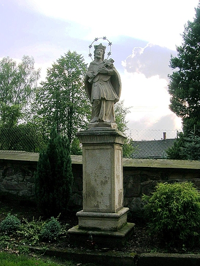 Sucha Beskidzka.Szlak Jana Nepomucena-pomnik z 1779r.