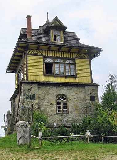 Schronisko na Luboniu Wielkim