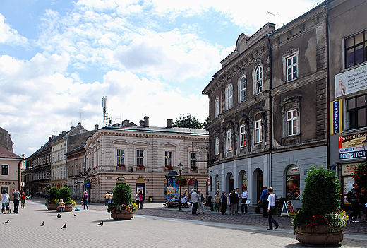 Fragment Placu Wojska Polskiego.