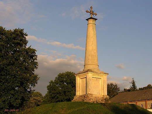 ZAWIEPRZYCE  - OBELISK Z LEGEND