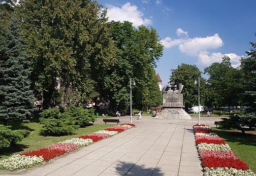 Zabrze. Park przy u. Powstacw lskich.