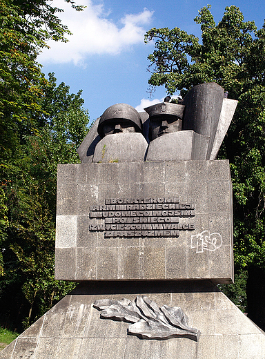 Zabrze. Pomnik onierzy.