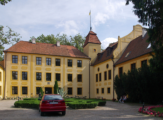 Krokowa. XVII wieczny paac szlachecki Krokowskich.