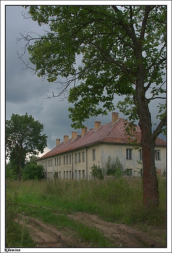 Komino - jedyny poniemiecki budynek ocalay z ruin