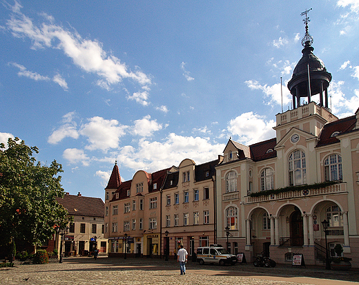 Wejherowo. Plac Wejhera rynek z fragmentem ratusza.