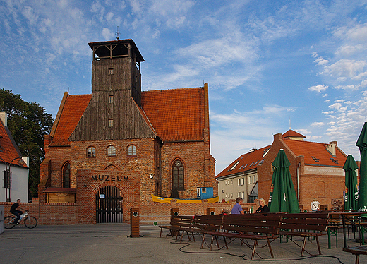 Muzeum Rybostwa Morskiego Dawny gotycki koci z XVw.