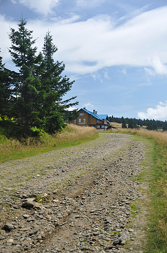 Droga do schroniska Pod nienikiem