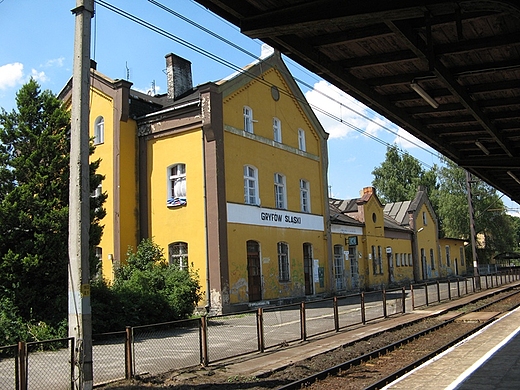 Gryfw lski - budynek stacji kolejowej