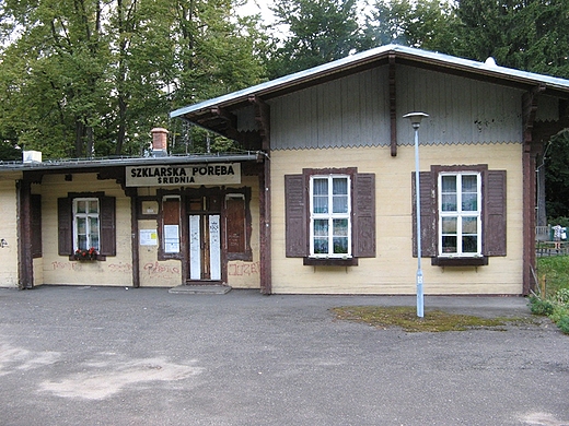 budynek stacji kolejowej - Szklarska Porba rednia