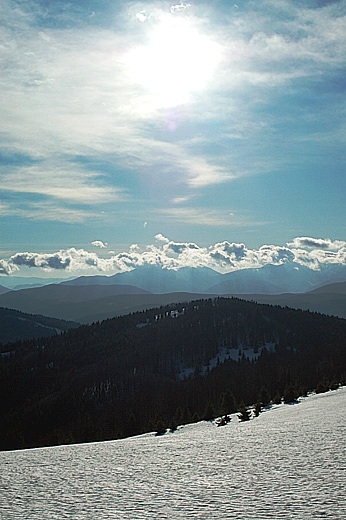 Maa Fatra (Wielki Rosudziec i Stoh) widzina ze stokw Hali na Maej Raczy. Beskid ywiecki