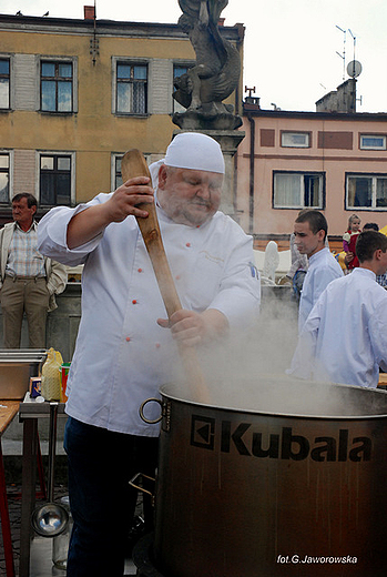 Kulinarna impreza na skoczowskim rynku