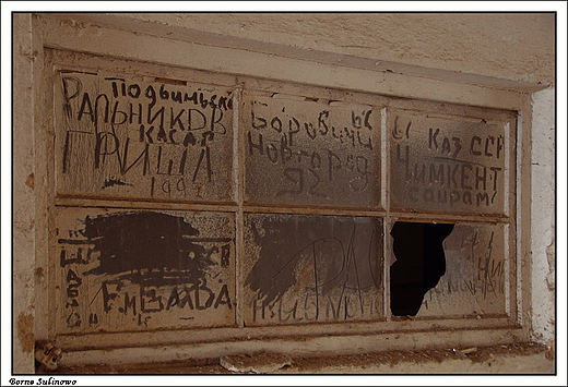 Borne Sulinowo - podziemia w Domu Oficera (poradzieckie napisy na cianach piwnic)