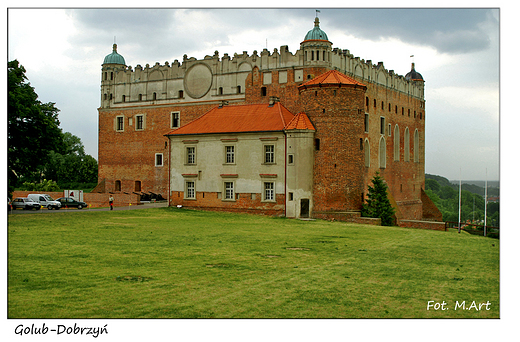 Golub-Dobrzy - zamek