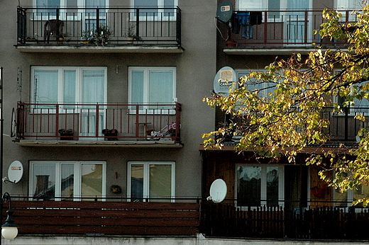 Annopol - fasada bloku mieszkalnego