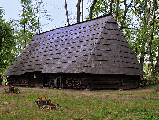 W pszczyskim skansenie.