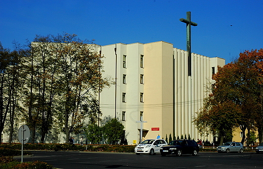 Piotrkw Trybunalski - parafia z wielkiej pyty