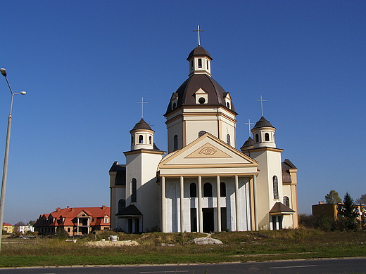 PARCZEW - KOCIӣ  P.W. OPATRZNOCI BOEJ      W BUDOWIE 