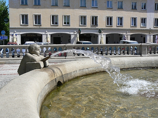 Fontanny warszawskie - fontanna na Mariensztacie