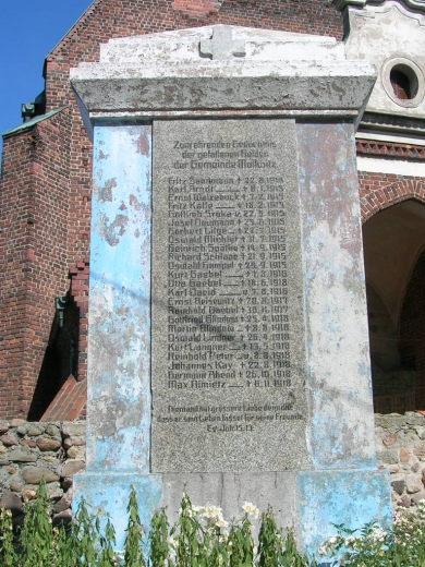 Pamitkowa tablica polegych w bitwie pod Maujowicami.
