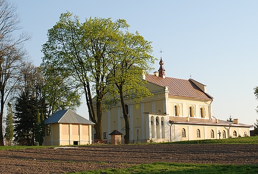 Zesp kocielno-klasztorny z XVII w.