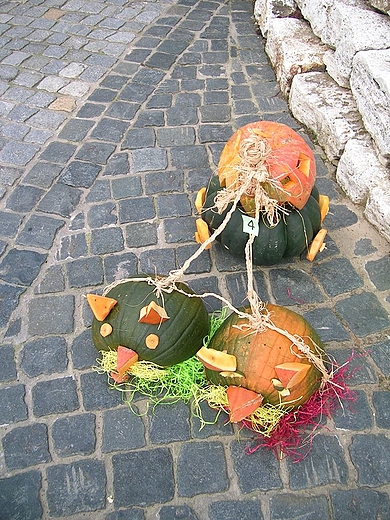 halloween......konkurs na rzeb z dyni.