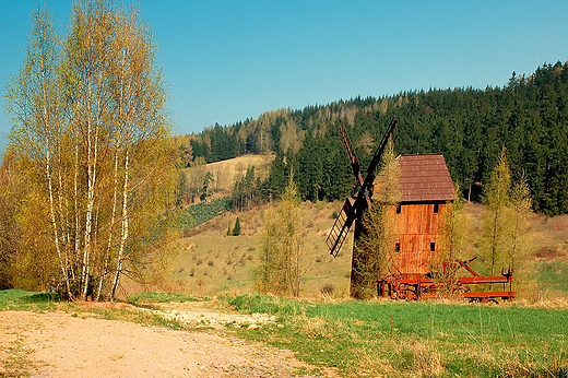 Wiatrak w skansenie. Kudowa - Pstrna