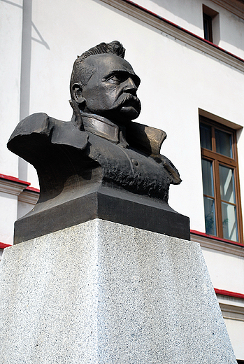 Pomnik Jzefa Pisudskiego.