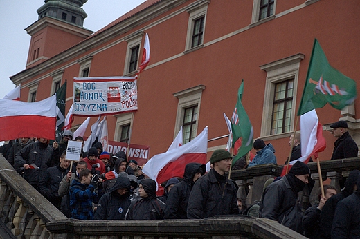 11 listopada obok Zamku Krlewskiego