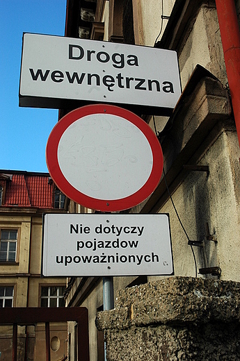 Jelenia Gra - zakaz dla rwnych i rwniejszych