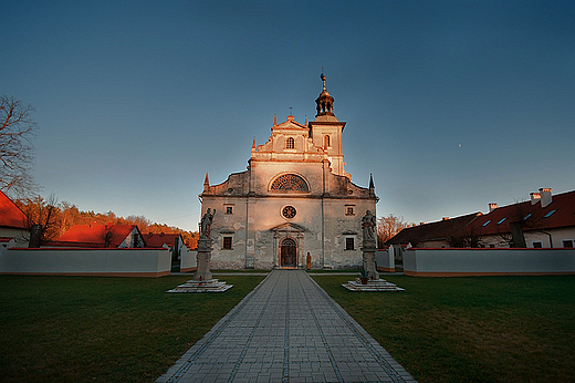 Klasztor pokamedulski