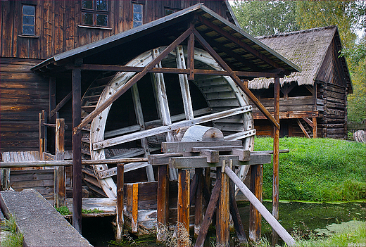 Muzeum Wsi Opolskiej - Myn Wodny z Siokowic Starych - koo myskie