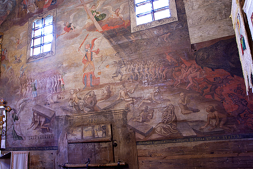 Freski na cianach cerkwi w Chotycu