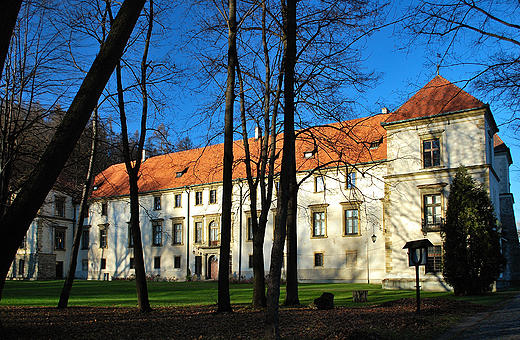 Zamek w Suchej Beskidzkiej z XVIIw.