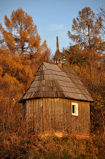 Kapliczka ludowa w Krajnie